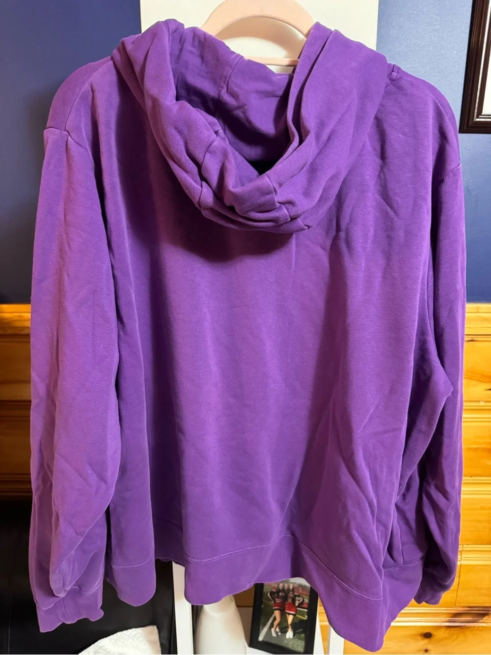 Nike Woman’s Purple Pullover Hoodie Sweatshirt